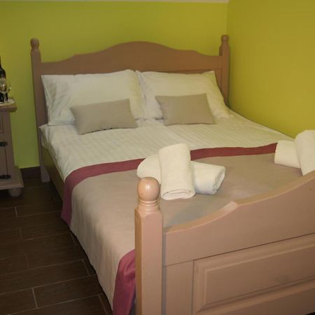 Hotel Pod Herbem -Pokoje Ozonowane 比亚韦斯托克 客房 照片