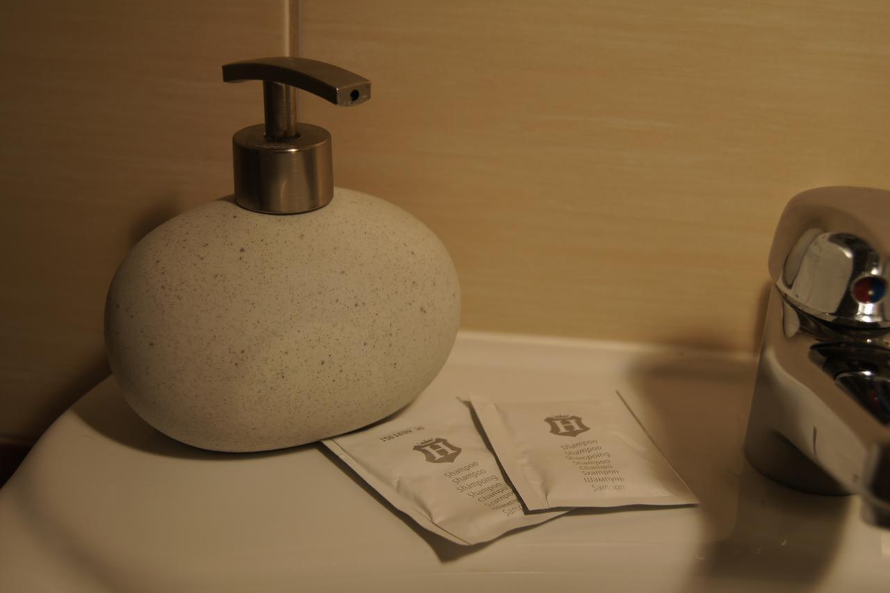 Hotel Pod Herbem -Pokoje Ozonowane 比亚韦斯托克 外观 照片